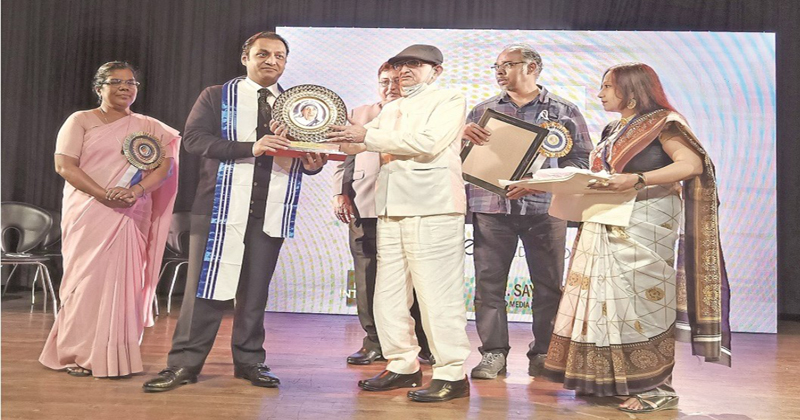 Sayem Sobhan Anvir adorned with Mother Teresa Int'l Award